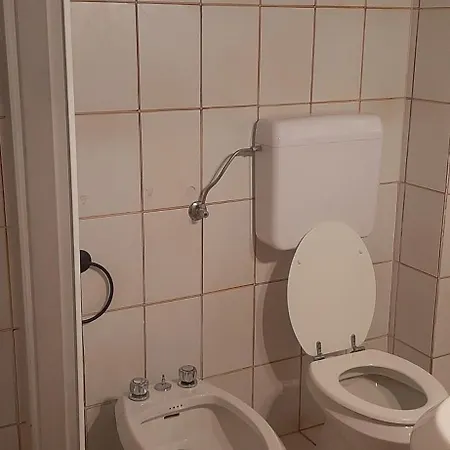 Apartamento Su Due Livelli, 2 Da Letto E Camino Laceno